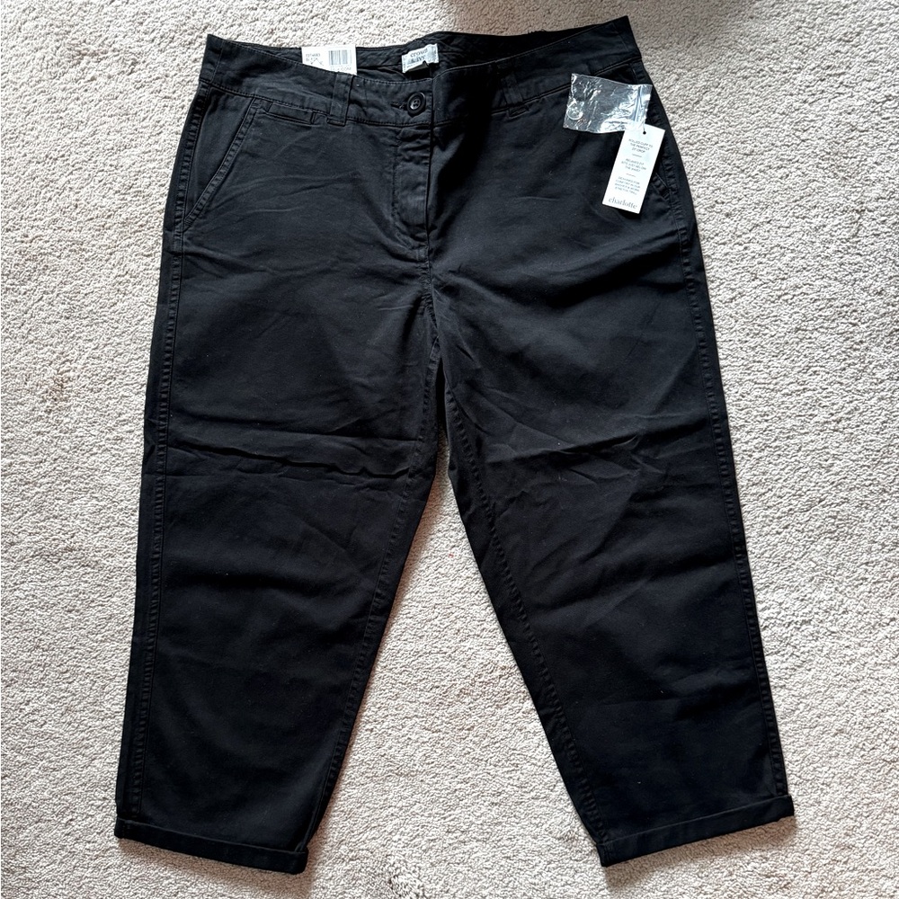Crown & Ivy Black Cropped Pants